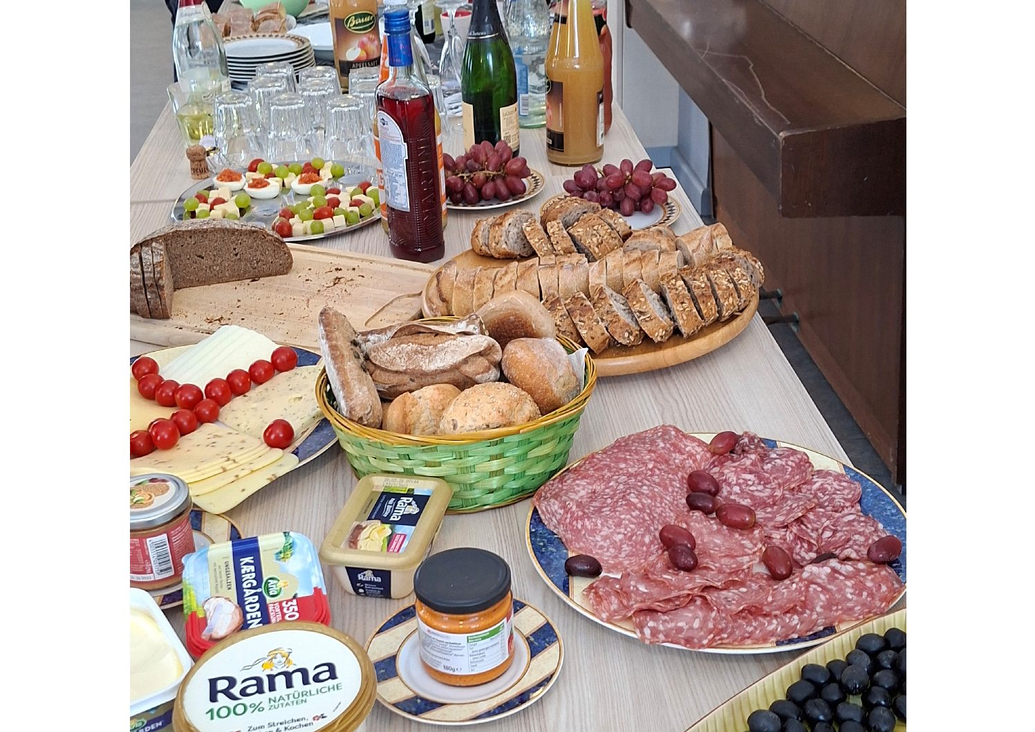 Der Tisch ist reich gedeckt – 40-jähriges Jubiläum